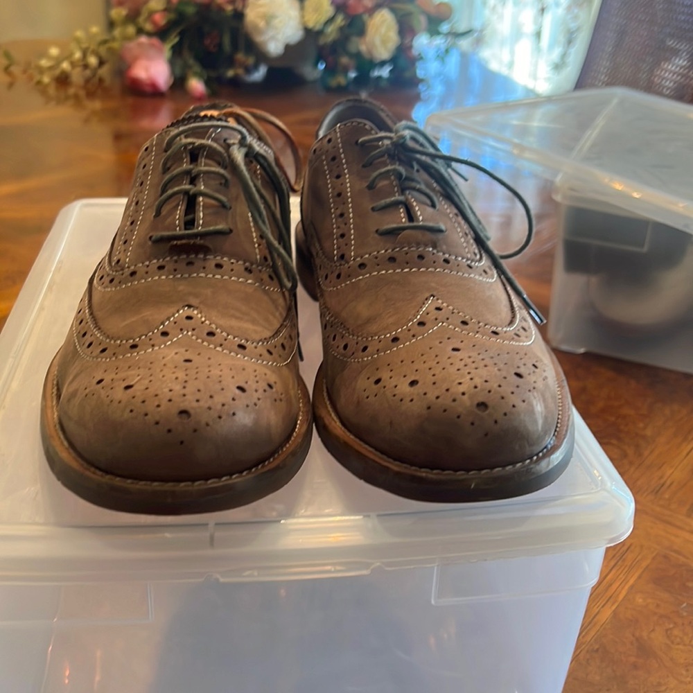 Mens rubber some casual wingtip style shoe